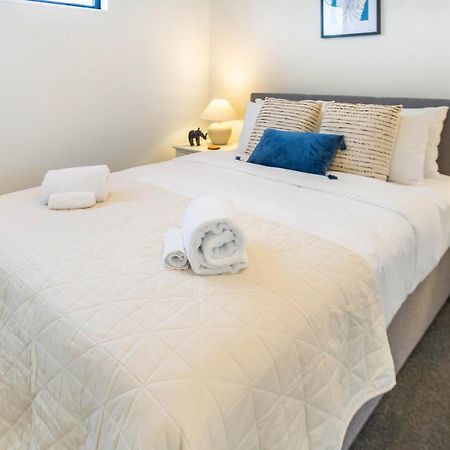 Cozy 3 Bedroom Near Hagley Park W/Garage Κράισττσερτς Εξωτερικό φωτογραφία